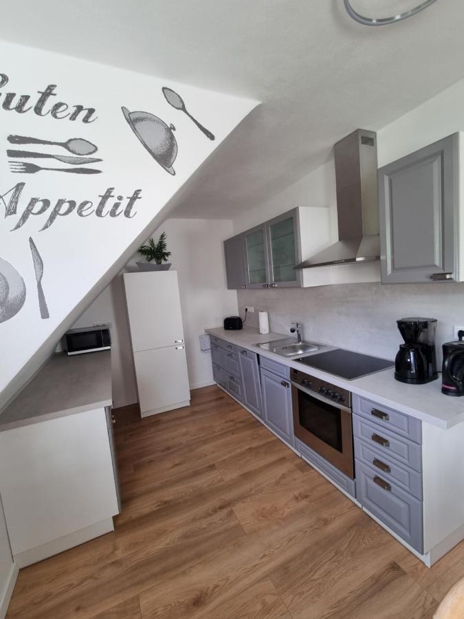 Ferienwohnung Bei Natie 布里隆 外观 照片